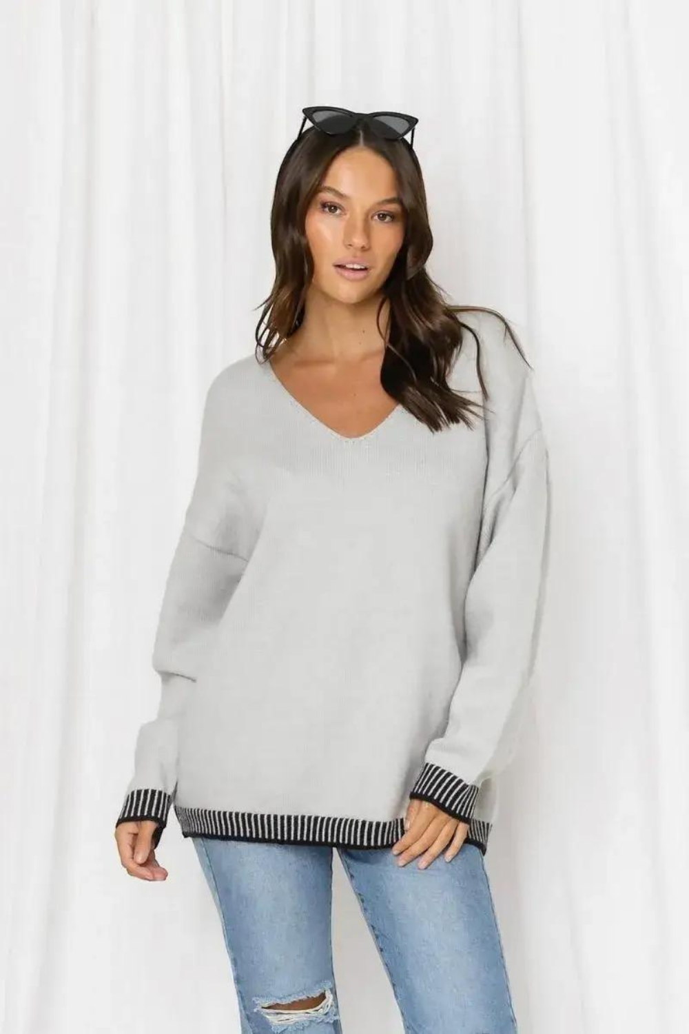 Alicia V-Neck Contrast Stitching Knit Jumper