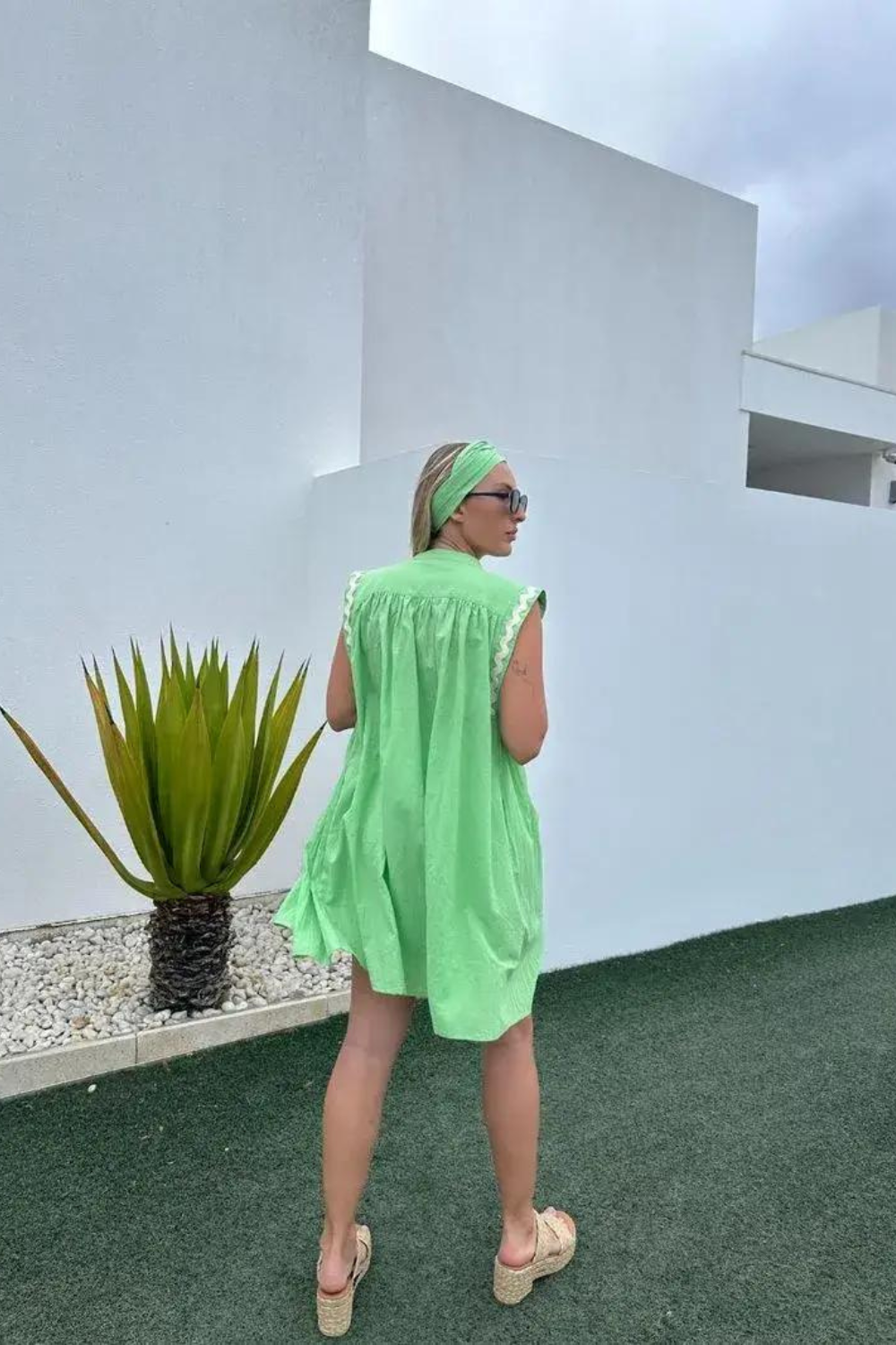 Load image into Gallery viewer, Jas Zig Zag Tunic - Pistachio
