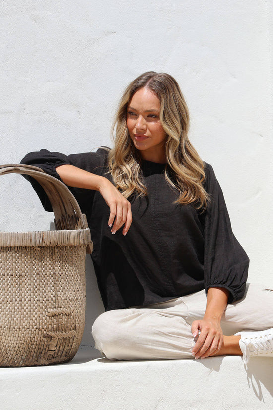 Girare Linen Top